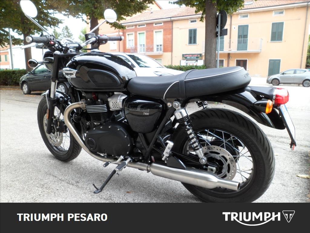 TRIUMPH Bonneville 900 T100 Black dep.A2