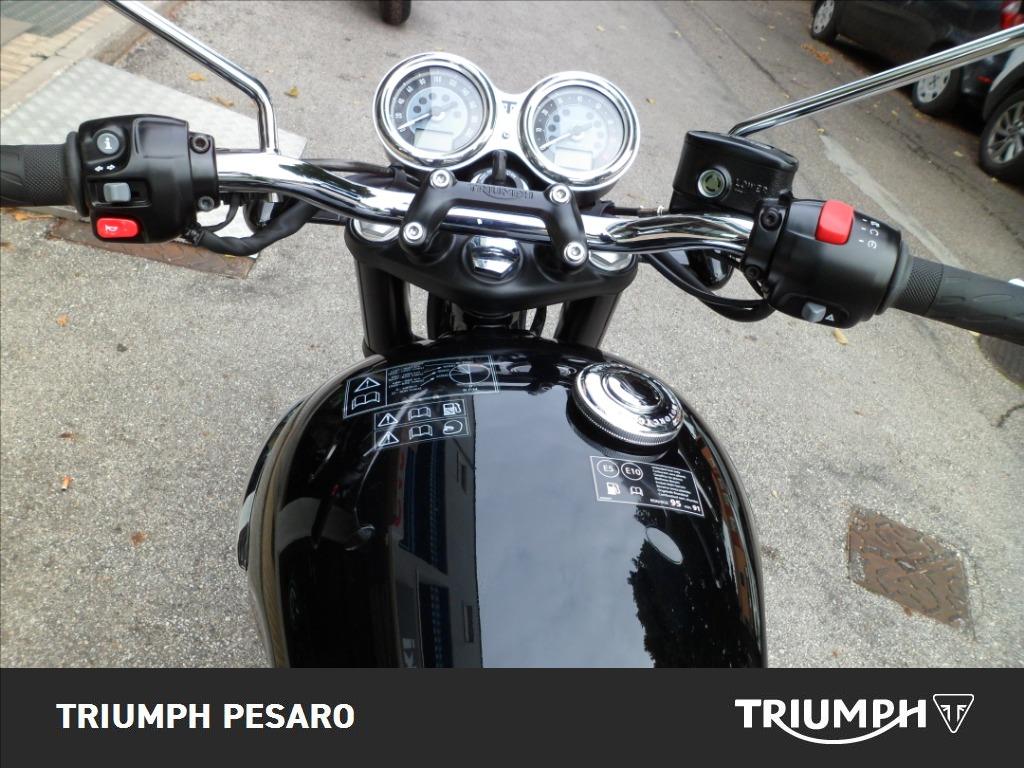 TRIUMPH Bonneville 900 T100 Black dep.A2